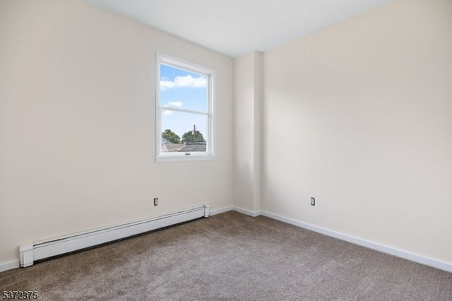 250 Woodcliff Ave, Little Falls Twp., NJ 07424