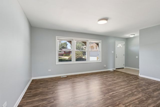 18853 Cedar Court, Country Club Hills, IL 60478