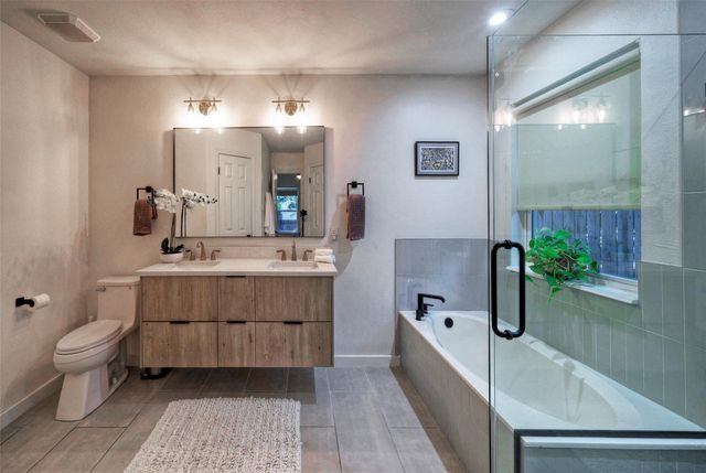 8406 Los Ranchos DR, Austin, TX 78749