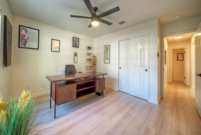 8406 Los Ranchos DR, Austin, TX 78749