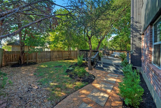 8406 Los Ranchos DR, Austin, TX 78749