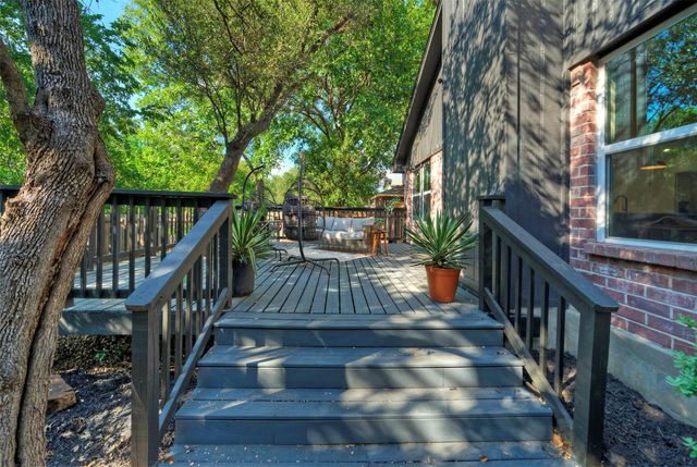 8406 Los Ranchos DR, Austin, TX 78749