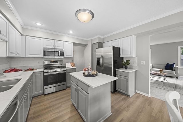 867 Wallace Drive, Delaware, OH 43015