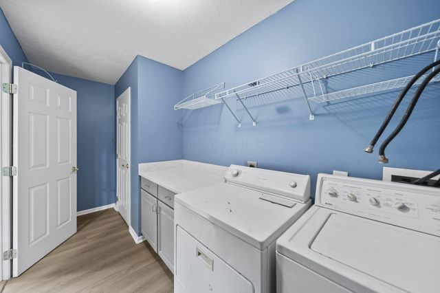 867 Wallace Drive, Delaware, OH 43015