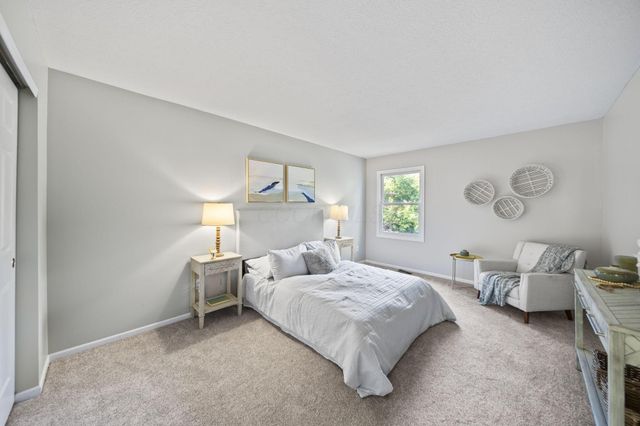 867 Wallace Drive, Delaware, OH 43015
