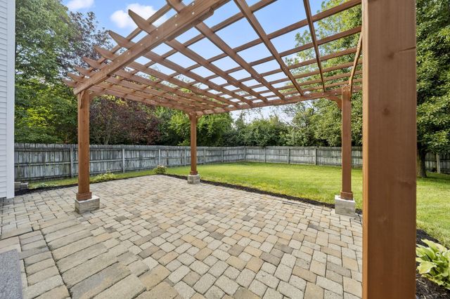 867 Wallace Drive, Delaware, OH 43015
