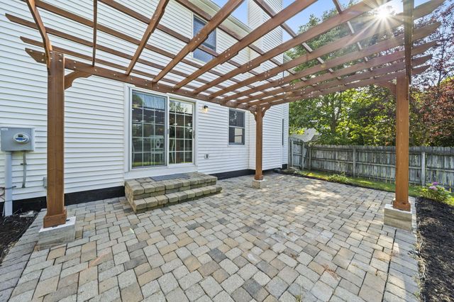 867 Wallace Drive, Delaware, OH 43015