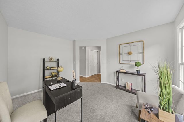 867 Wallace Drive, Delaware, OH 43015