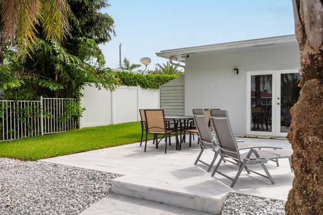 249 SE 3RD Avenue, Pompano Beach, FL 33060