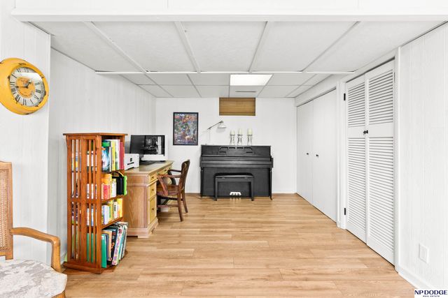 12742 Fowler Circle, Omaha, NE 68164