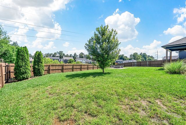 1140 Eagles Bluff Drive, Clarksville, TN 37040