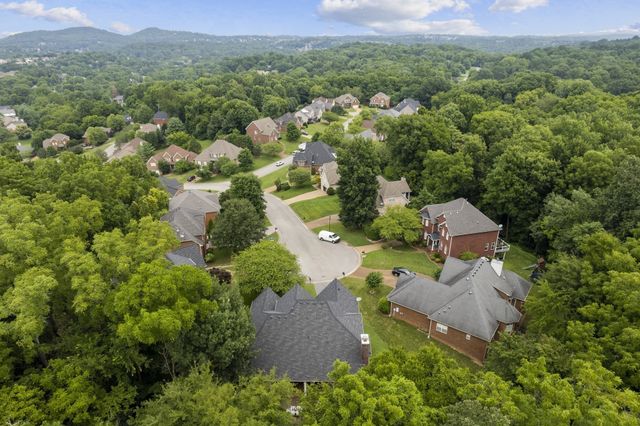 1015 Crimson Clover Dr, Brentwood, TN 37027