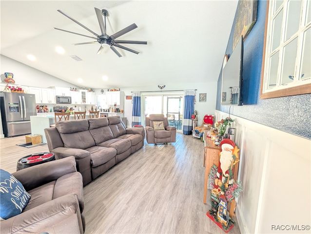 10151 N Athenia Drive, Citrus Springs, FL 34434