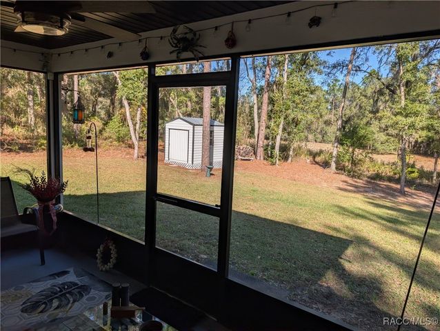 10151 N Athenia Drive, Citrus Springs, FL 34434