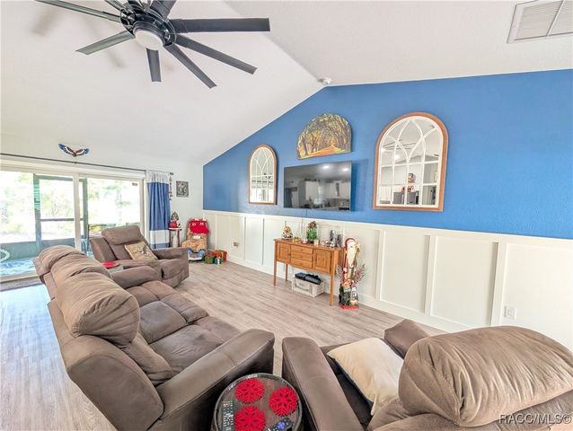 10151 N Athenia Drive, Citrus Springs, FL 34434