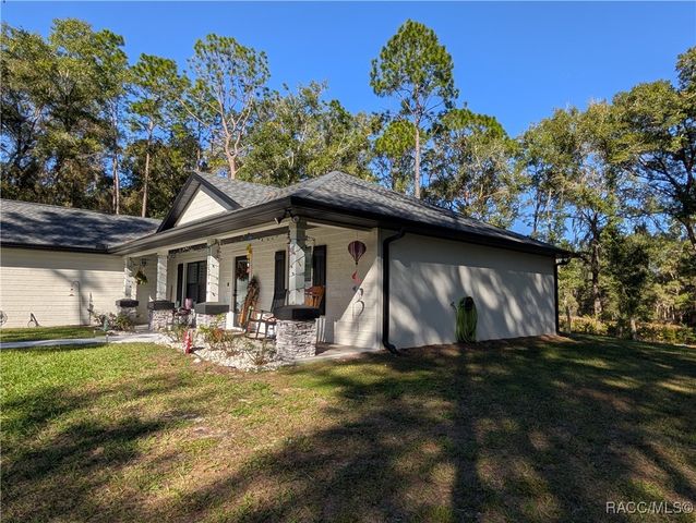 10151 N Athenia Drive, Citrus Springs, FL 34434