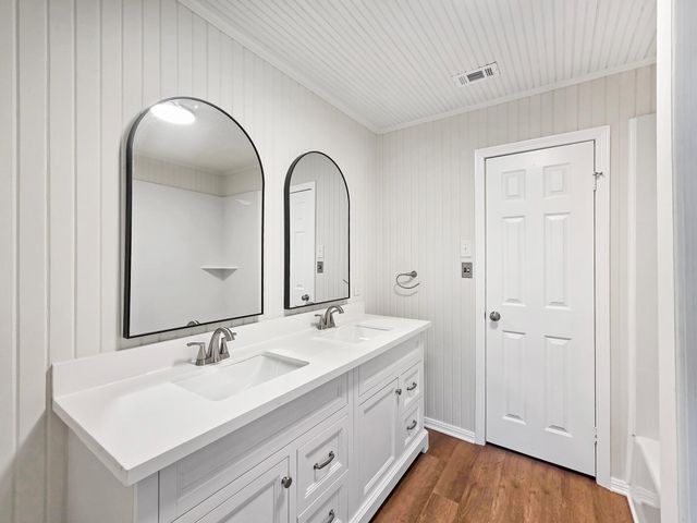 381 County Road 4390, Hillister, TX 77624