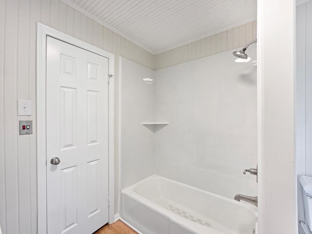 381 County Road 4390, Hillister, TX 77624