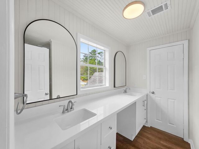 381 County Road 4390, Hillister, TX 77624