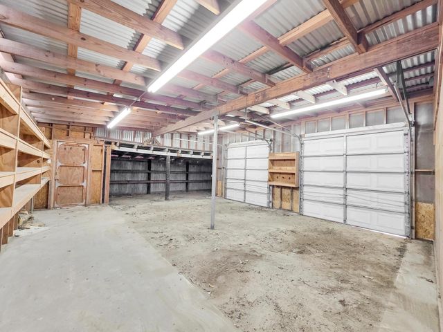 381 County Road 4390, Hillister, TX 77624