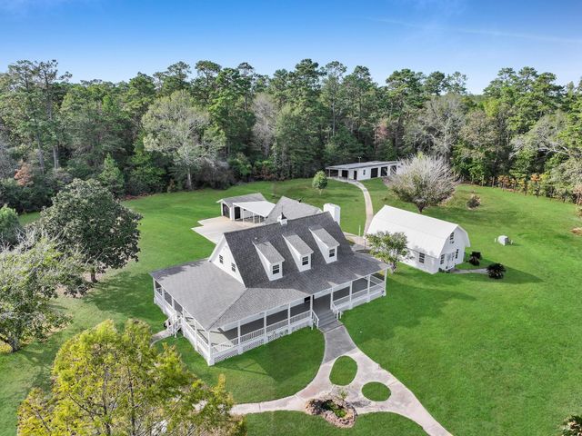 381 County Road 4390, Hillister, TX 77624