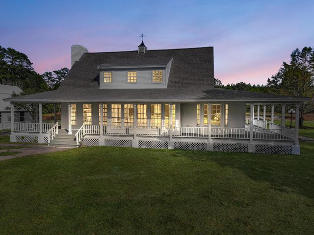 381 County Road 4390, Hillister, TX 77624