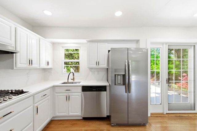 7708 JANSEN DR, Springfield, VA 22152