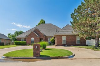 11700 Hackney Lane, Yukon, OK 73099