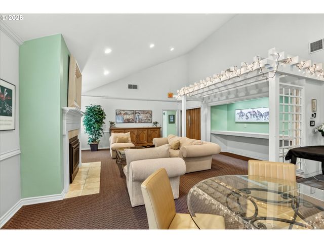 5063 Sw FOOTHILLS Dr F, Lake Oswego, OR 97034