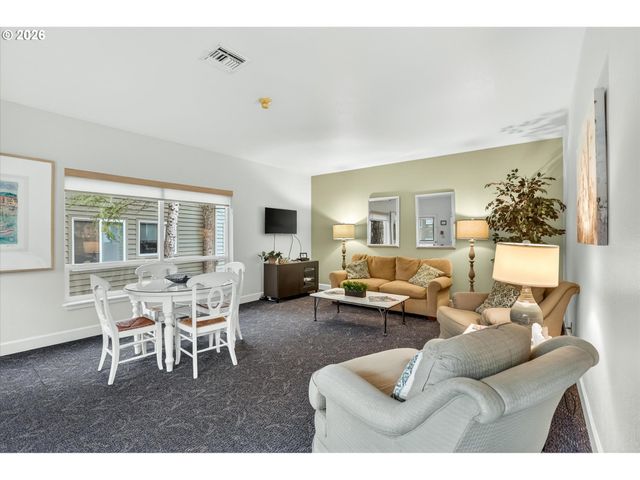 5063 Sw FOOTHILLS Dr F, Lake Oswego, OR 97034