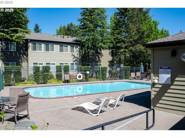 5063 Sw FOOTHILLS Dr F, Lake Oswego, OR 97034