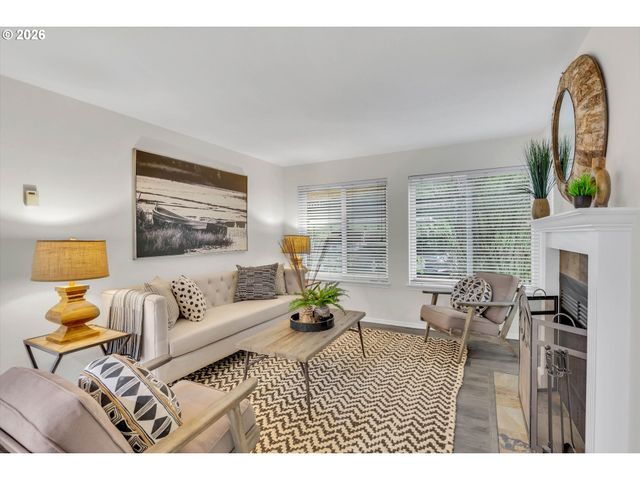 5063 Sw FOOTHILLS Dr F, Lake Oswego, OR 97034