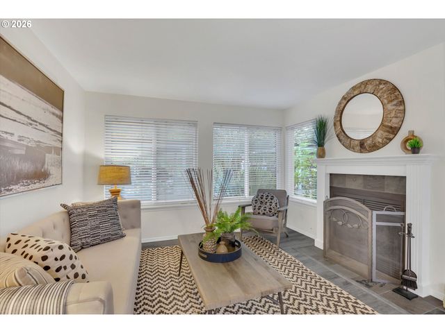 5063 Sw FOOTHILLS Dr F, Lake Oswego, OR 97034