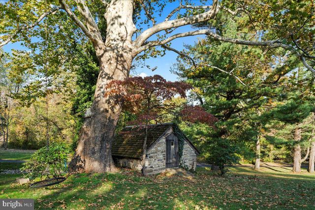 465 E STATE ST, Doylestown, PA 18901
