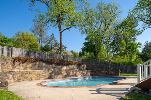 465 E STATE ST, Doylestown, PA 18901