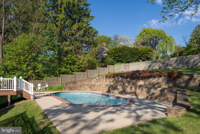 465 E STATE ST, Doylestown, PA 18901
