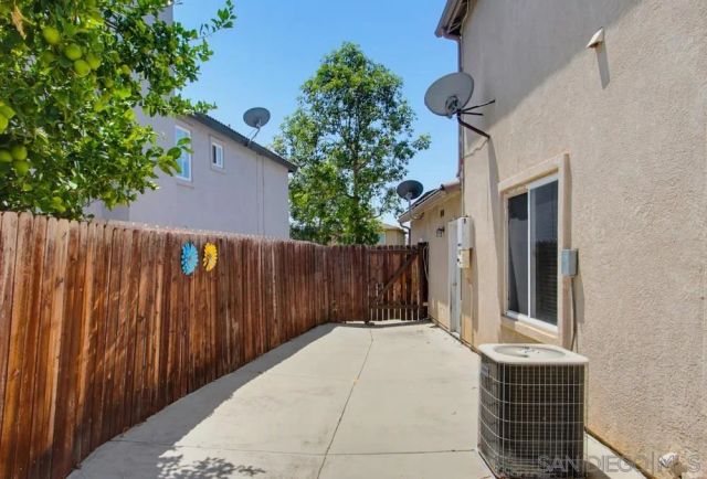 2980 Oakstone Creek Pl, Escondido, CA 92027