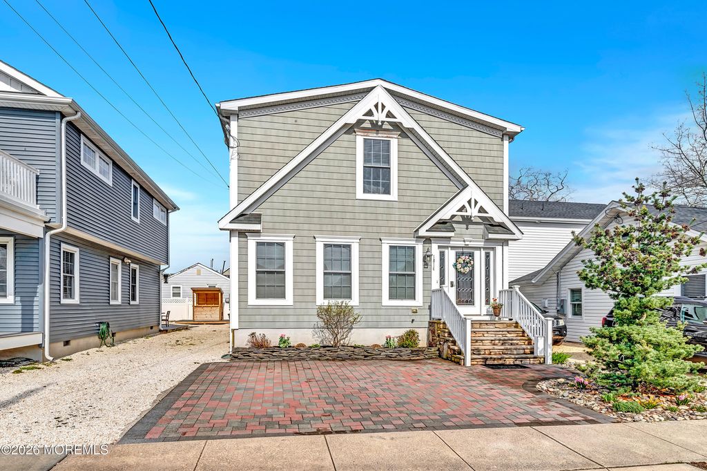 1814 Briarwood Terrace, Belmar, NJ 07719