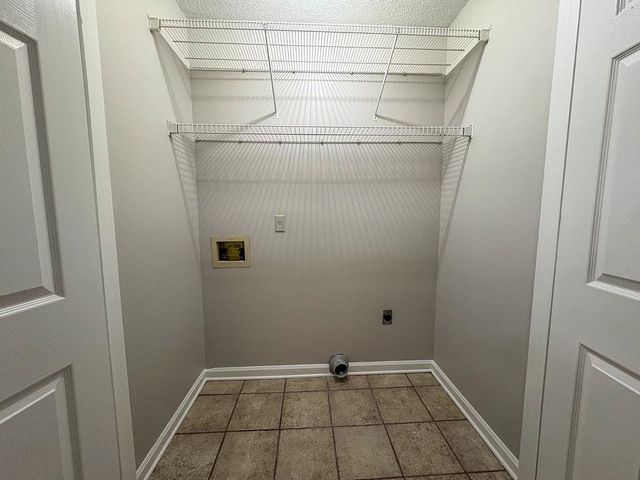 8998 GRACIE LN, Memphis, TN 38016