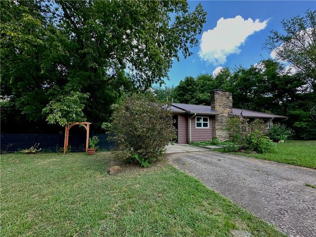 402 Phillips Street, West Fork, AR 72774