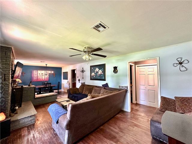 402 Phillips Street, West Fork, AR 72774