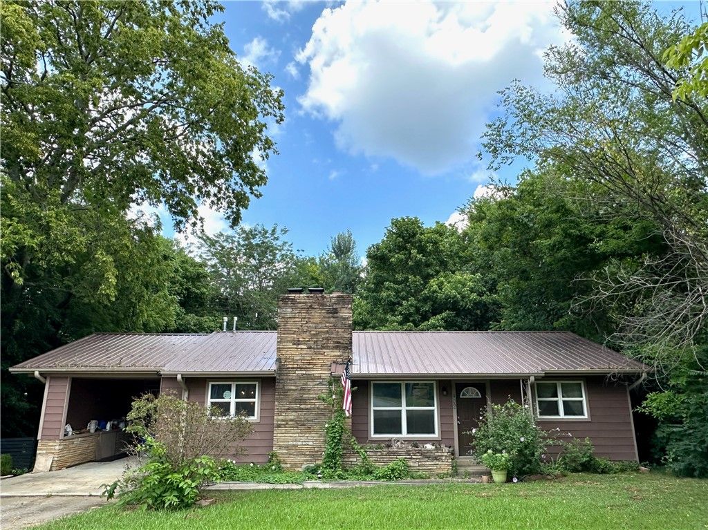 402 Phillips Street, West Fork, AR 72774