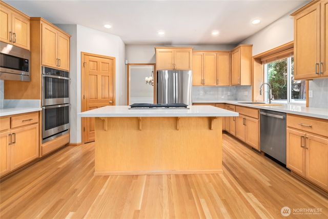 20534 NE 33rd Court NE, Sammamish, WA 98074