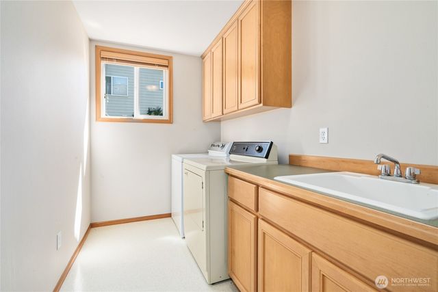 20534 NE 33rd Court NE, Sammamish, WA 98074