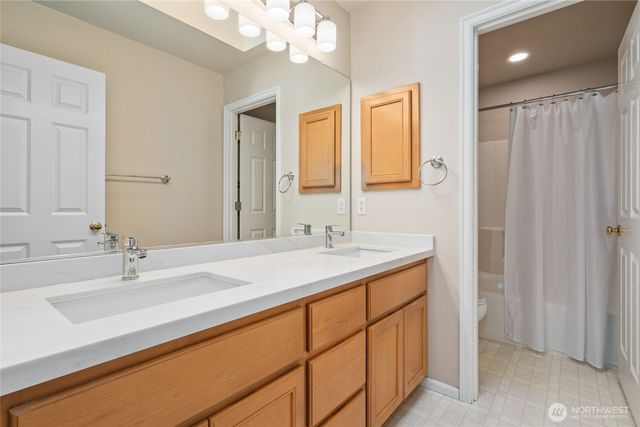 20534 NE 33rd Court NE, Sammamish, WA 98074