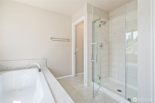 20534 NE 33rd Court NE, Sammamish, WA 98074