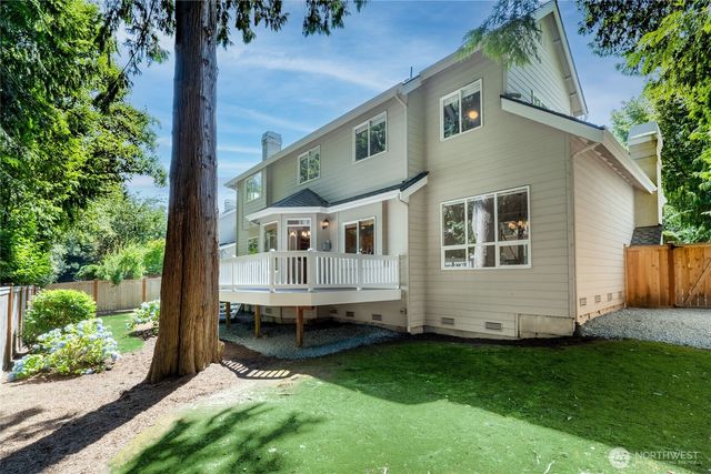 20534 NE 33rd Court NE, Sammamish, WA 98074