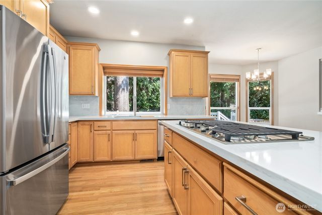 20534 NE 33rd Court NE, Sammamish, WA 98074