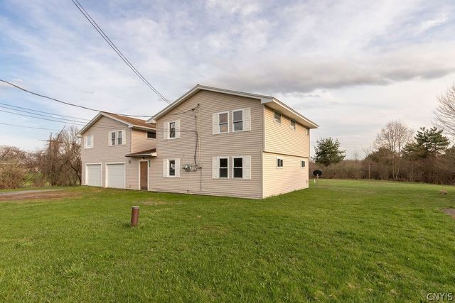 5180 Orangeport Road, Clay, NY 13029
