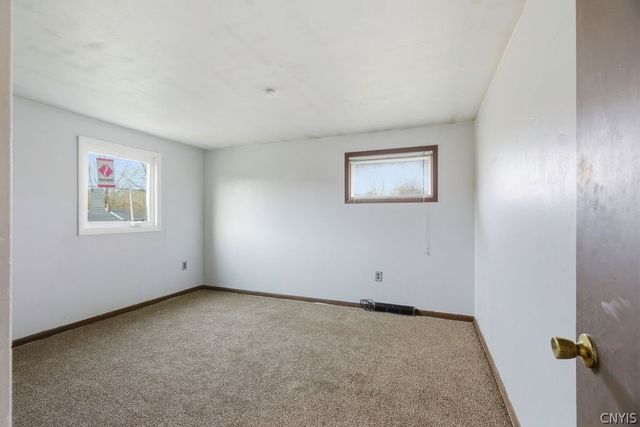 5180 Orangeport Road, Clay, NY 13029